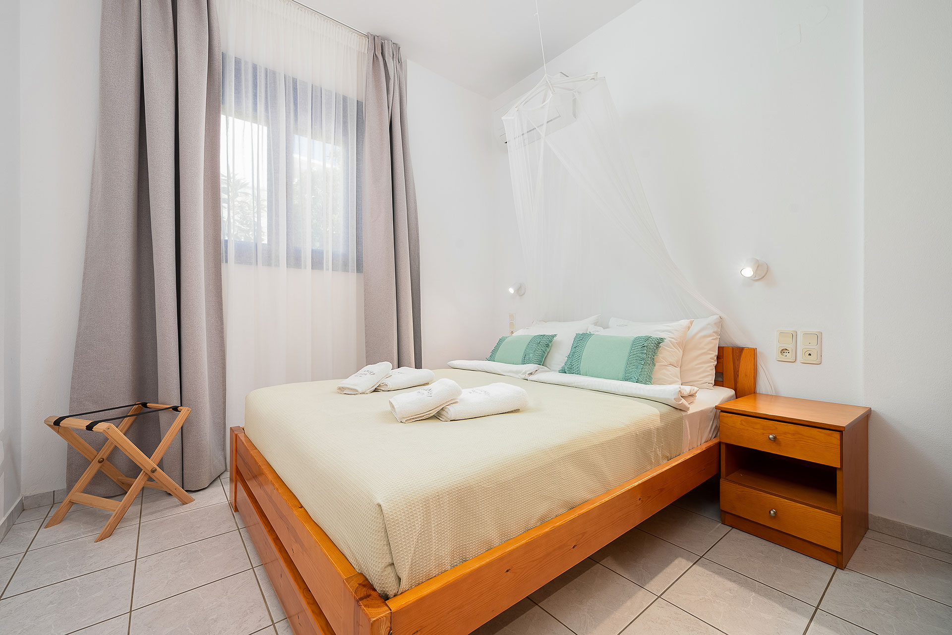 Kalamaki Holidays Finikas Apartment Garden View 001