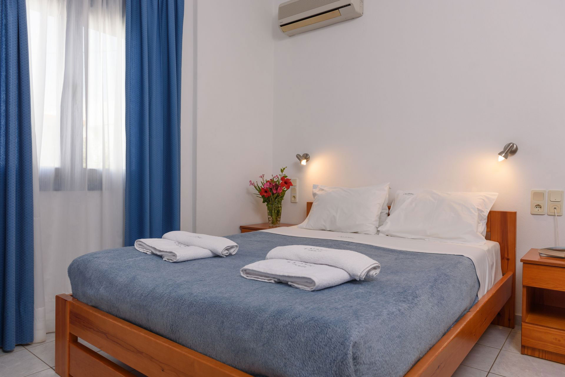 Kalamaki Holidays Finikas Apartment Direct Seaview Sleep