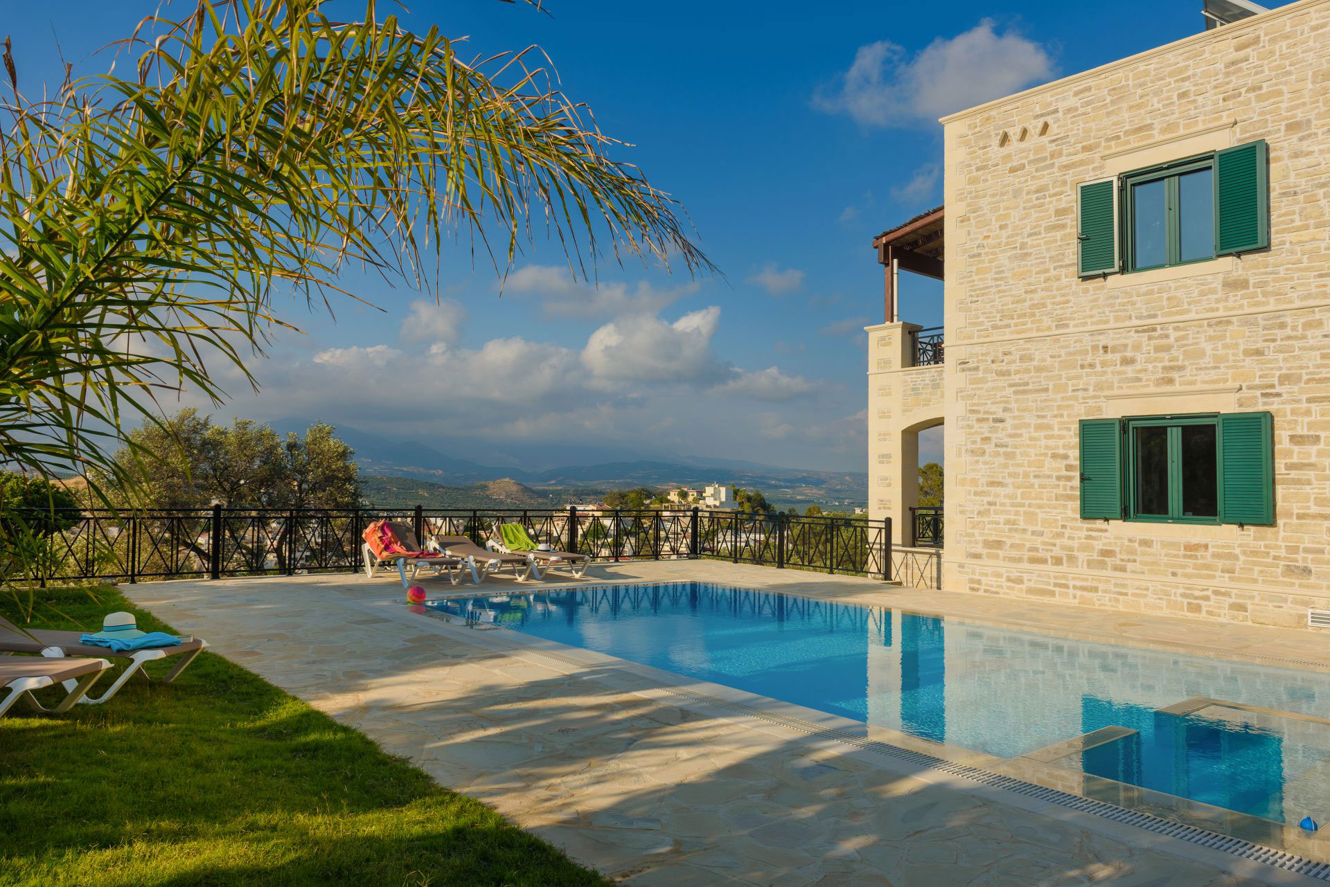 Kalamaki Holidays Villa Dionysos Pool