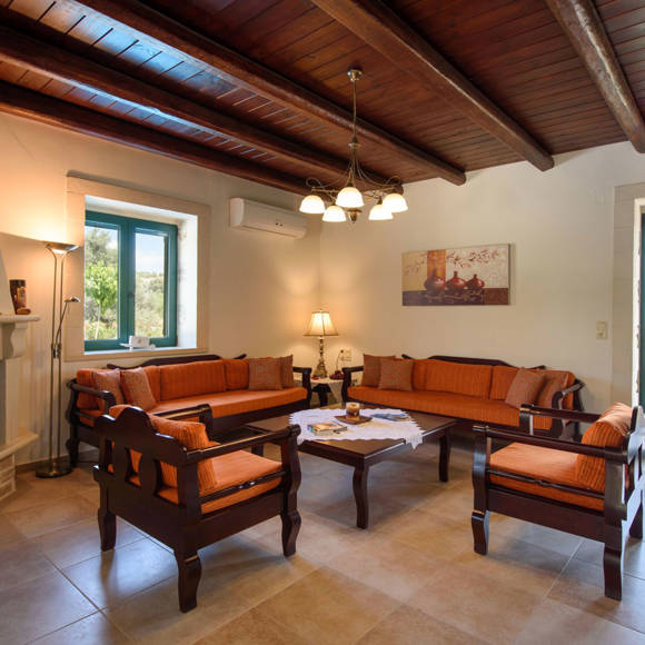 Kalamaki Holidays Villa Dionysos Living